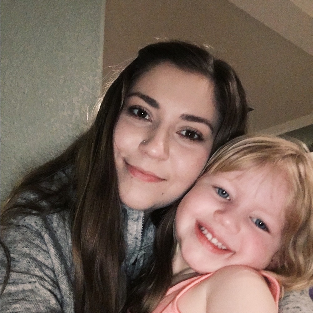 Meet your Posher, Manuela